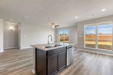 New construction Single-Family house 370 Shoreview Drive, Conroe, TX 77303 S-1651- photo 28 28