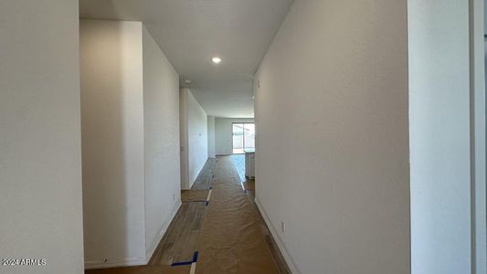 New construction Single-Family house 4111 E Bradford Avenue, San Tan Valley, AZ 85143 Sunflower Homeplan- photo 7 7