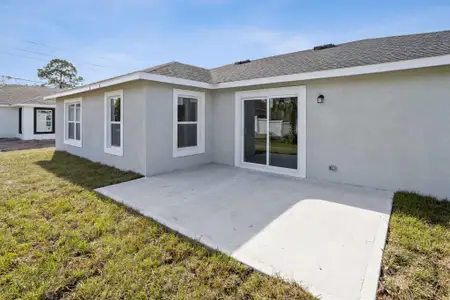 New construction Single-Family house 8326 103Rd Ave, Vero Beach, FL 32967 - photo 10 10