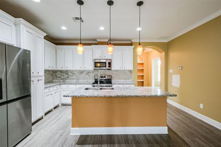 New construction Single-Family house 506 Compton Street, Rosharon, TX 77583 - photo 10 10