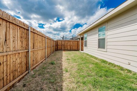 New construction Single-Family house 906 Sunrise Lane, Royse City, TX 75189 - photo 21 21