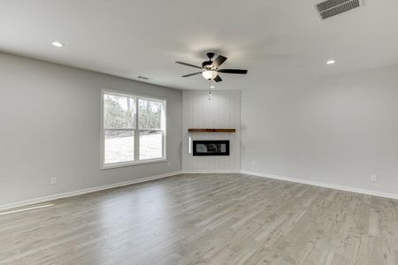 New construction Single-Family house 2584 Hickory Valley Drive, Snellville, GA 30078 - photo 4 4
