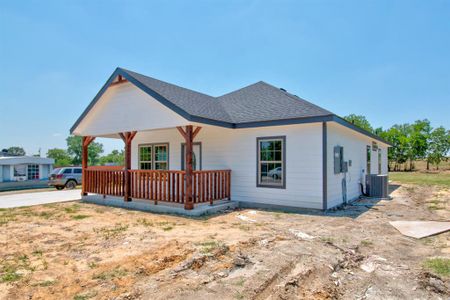 New construction Single-Family house 110 Mcelroy, Southmayd, TX 76273 - photo 1 1