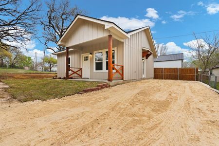 New construction Single-Family house 103 Red Oak Street, Alvarado, TX 76009 - photo 1 1