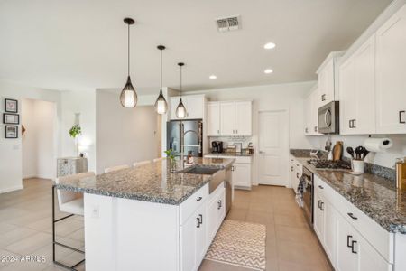 New construction Single-Family house 4539 E Gallop Trail, San Tan Valley, AZ 85140 - photo 15 15