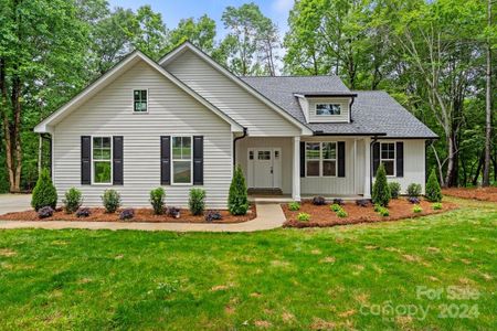 New construction Single-Family house 737 Costner School Road, Bessemer City, NC 28016 - photo 0