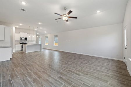 New construction Single-Family house 312 Greenway Dr, Georgetown, TX 78628 Mia- photo 16 16