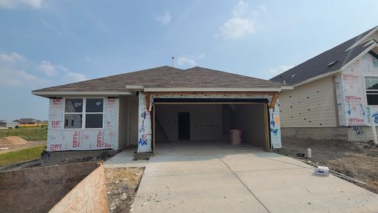 New construction Single-Family house 919 Palo Brea Loop, Hutto, TX 78634 Livingston Homeplan- photo 34 34