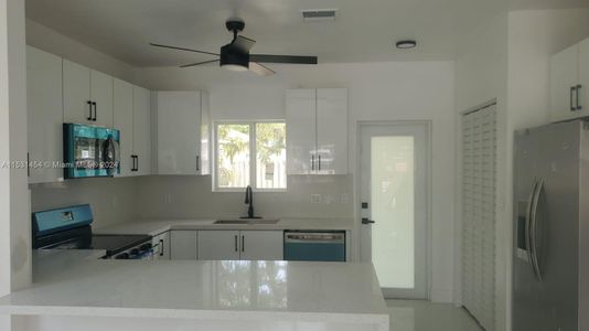 New construction Single-Family house 2715 Nw 170Nd St, Miami Gardens, FL 33056 - photo