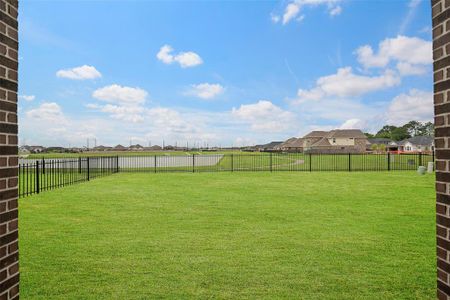 New construction Single-Family house 419 Riesling Drive, Alvin, TX 77511 The Winchester- photo 19 19