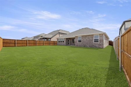 New construction Single-Family house 1420 Greenbelt Drive, Forney, TX 75126 Mitchell Homeplan- photo 26 26