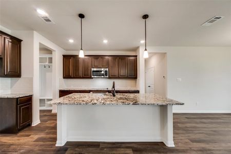 New construction Single-Family house 240 Big Bend Trail, Valley View, TX 76272 Cibolo- photo 10 10