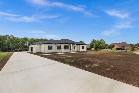 New construction Single-Family house 1057 Meadow Hill Drive, Lavon, TX 75166 - photo 1 1