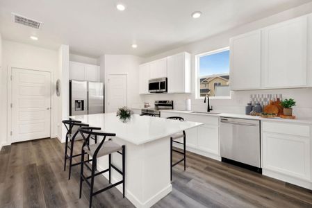 New construction Single-Family house 500 S Denver Ave, Fort Lupton, CO 80621 Silvercliff- photo 5 5