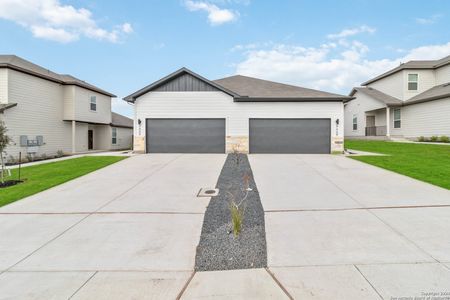 New construction Multi-Family house 299 Cross Barn Boulevard, Buda, TX 78610 - photo 0