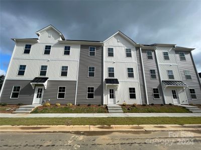 New construction Townhouse house 116 Dogwood Village Trail, Unit B, Mooresville, NC 28115 - photo 0