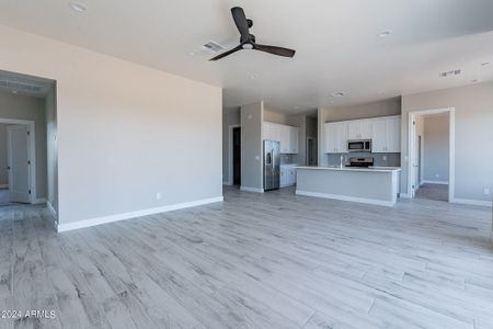 New construction Single-Family house 28205 N 213Th Drive, Wittmann, AZ 85361 - photo 9 9
