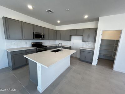 New construction Single-Family house 18224 W Vogel Avenue, Goodyear, AZ 85338 - photo 1 1