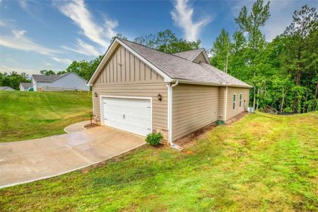 New construction Single-Family house 100 Wisteria Lane, Mansfield, GA 30055 - photo 5 5