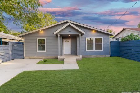New construction Single-Family house 2614 W Poplar, San Antonio, TX 78207 - photo 0 0
