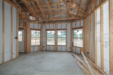 New construction Single-Family house 7015 Pioneer Rock, San Antonio, TX 78253 Larkspur - 30' Smart Series- photo 5 5