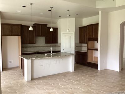 New construction Single-Family house 6883 Comanche Cougar, San Antonio, TX 78233 - photo 4 4