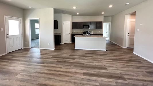 New construction Single-Family house 206 Blanco Drive, Huntsville, TX 77340 Camden- photo 5 5