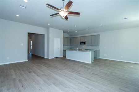 New construction Single-Family house 3947 Sugardale Street, Baytown, TX 77521 Sidney B- photo 6 6