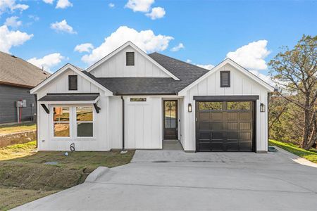 New construction Single-Family house 5512 San Jacinto Drive, Granbury, TX 76048 - photo 0