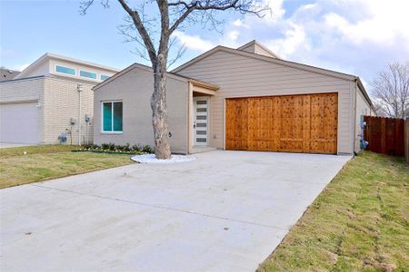 New construction Single-Family house 526 English Street, Irving, TX 75061 - photo 0 0