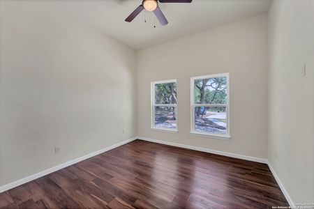 New construction Single-Family house 2359 Westview Dr, Canyon Lake, TX 78133 - photo 21 21