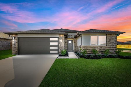 New construction Single-Family house 2416 Seneca Lake Drive, Texas City, TX 77591 The Huntsville- photo 0