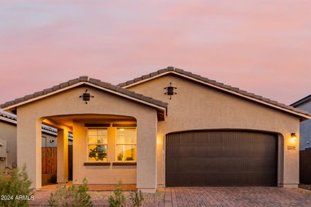 New construction Single-Family house 17239 W Desert Sage Drive, Goodyear, AZ 85338 - photo 8 8