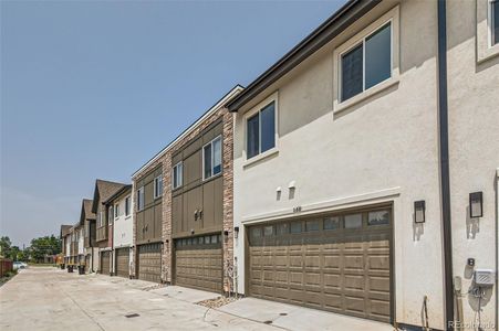 New construction Townhouse house 388 E Orchard Road, Centennial, CO 80121 - photo 3 3