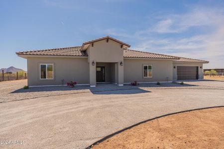 New construction Single-Family house 14158 S 205Th Lane, Buckeye, AZ 85326 - photo 3 3