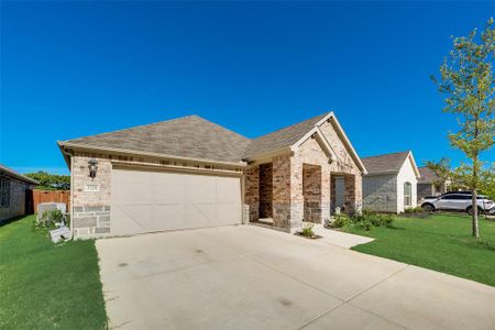 New construction Single-Family house 3320 Chasemoor Drive, Denton, TX 76207 The Greenville- photo 1 1