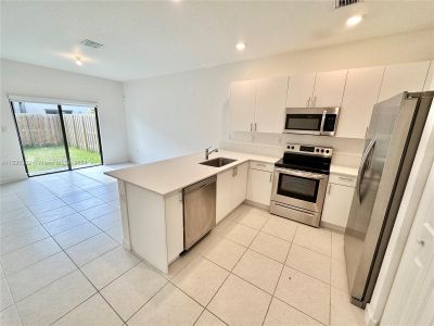 New construction Townhouse house 28569 Sw 134Th Ct, Unit -, Homestead, FL 33033 - photo 7 7