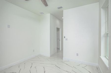 New construction Single-Family house 2421 E 29Th Avenue, Tampa, FL 33605 - photo 17 17
