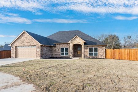 New construction Single-Family house 533 Limestone Circle, Mabank, TX 75147 - photo 0 0