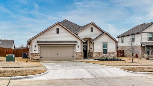 New construction Single-Family house 785 Feather Edge Drive, Springtown, TX 76082 - photo 0 0
