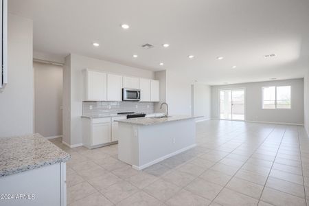 New construction Single-Family house 24587 W Hilton Avenue, Buckeye, AZ 85326 Plan 3- photo 12 12