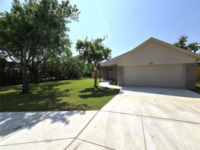New construction Single-Family house 1105 King Street, Weatherford, TX 76086 - photo 27 27