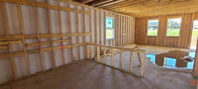 New construction Single-Family house 923 Palo Brea Loop, Hutto, TX 78634 Cassidy Homeplan- photo 27 27
