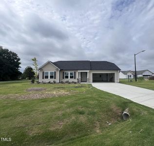 New construction Single-Family house 31 Grace Ridge Court, Benson, NC 27504 - photo 0