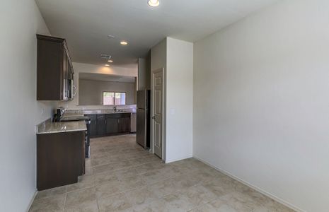 New construction Single-Family house 25173 West Chanute Pass, Buckeye, AZ 85326 - photo 4 4