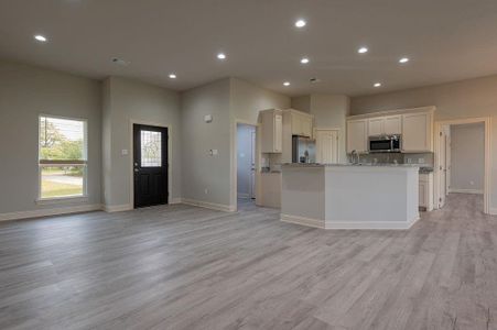 New construction Single-Family house 895 W Cardinal Street, Ector, TX 75439 - photo 4 4