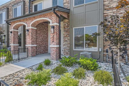 New construction Townhouse house 324 E Orchard Road, Centennial, CO 80121 - photo 16 16