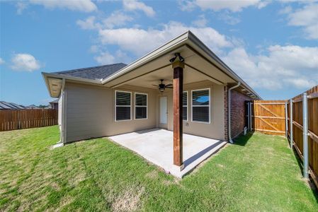 New construction Single-Family house 807 Ransom Way, Greenville, TX 75402 - photo 33 33