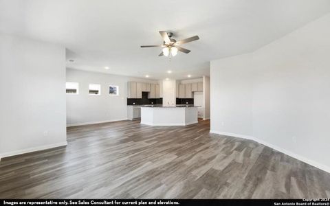 New construction Single-Family house 125 Lina Way, Seguin, TX 78155 Aquila- photo 11 11