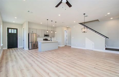 New construction Single-Family house 1409 Bayou Street, Houston, TX 77020 - photo 4 4